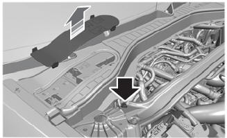 Lincoln Aviator. Jump Starting the Vehicle